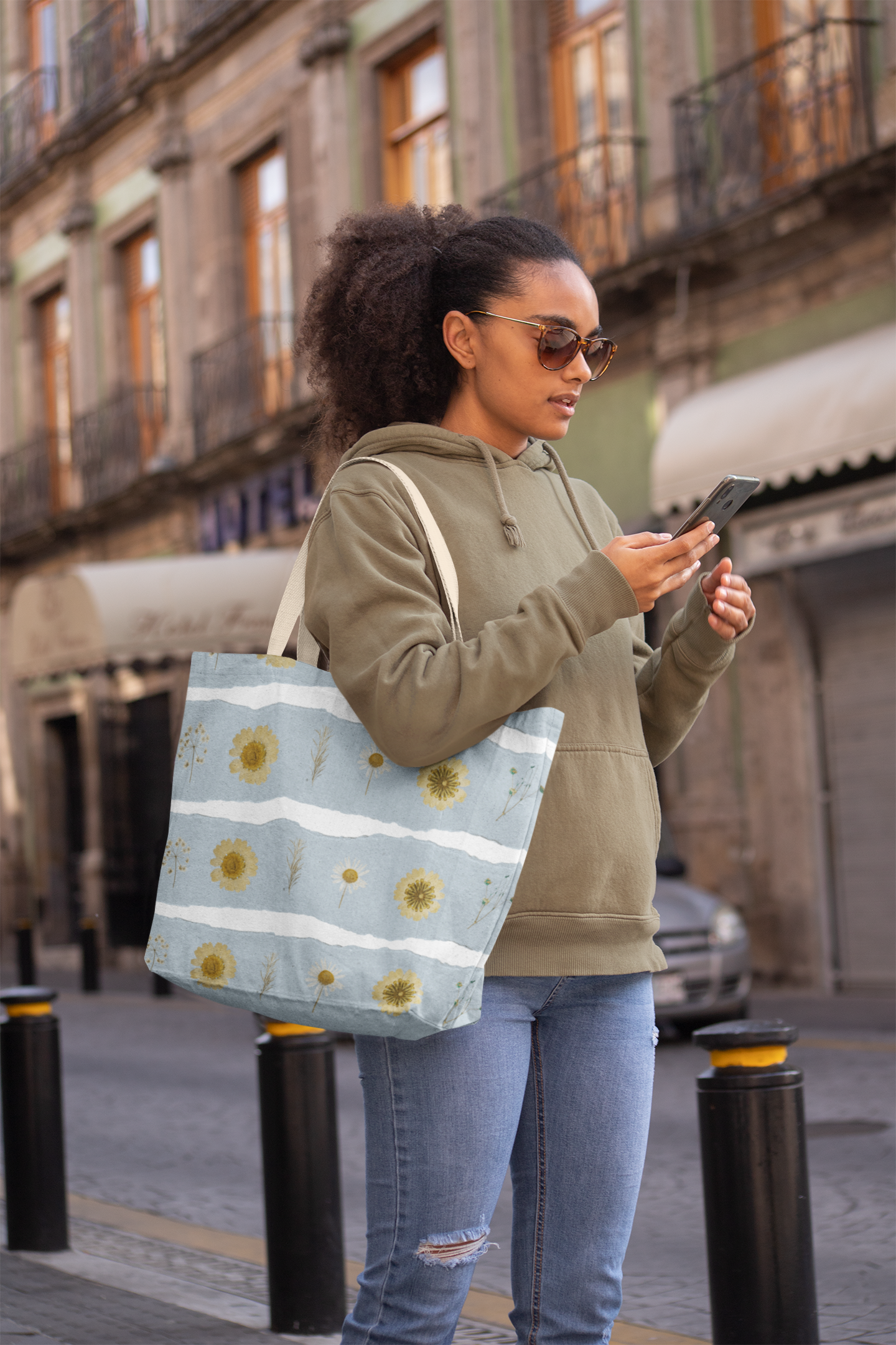 Studio Hill Designs wildflower tote mockup.